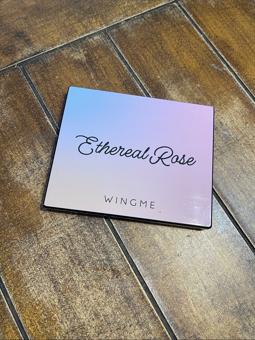 WingMe Ethereal Rose Eyeshadow Palette - Pink Gradient